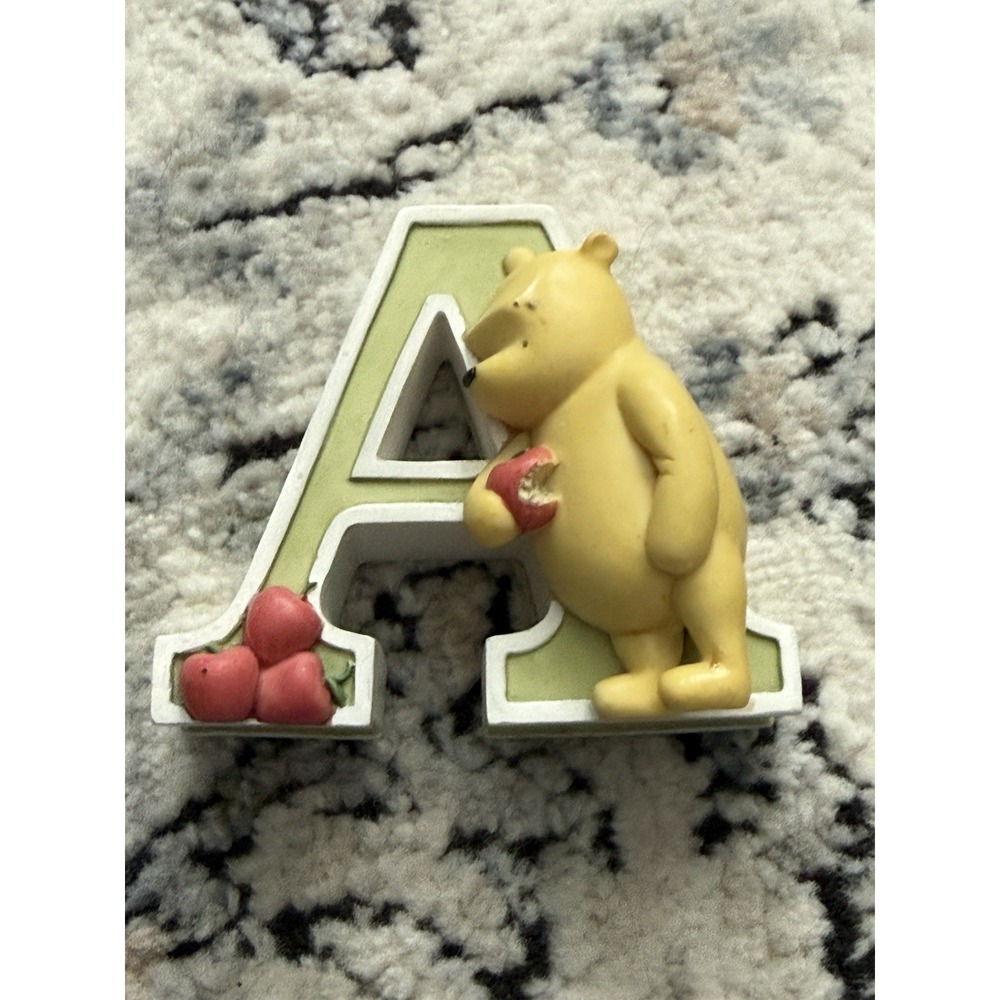 Disney Classic Winnie the Pooh Ceramic Alphabet Letter "A" Retired Apple